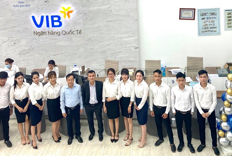 SINH VIÊN NGÀNH TÀI CHÍNH NGÂN HÀNG THỰC TẬP TẠI NGÂN HÀNG QUỐC TẾ VIB SÔNG HÀN