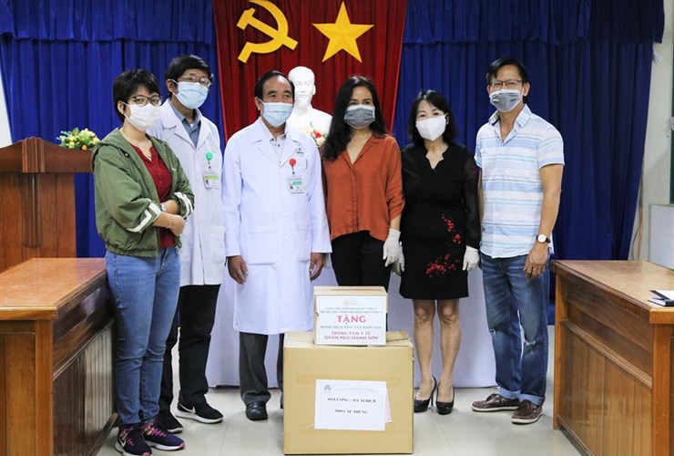 Đại học Đông Á đồng hành tiếp sức cùng tuyến đầu chống dịch Covid-19 (đợt 3)